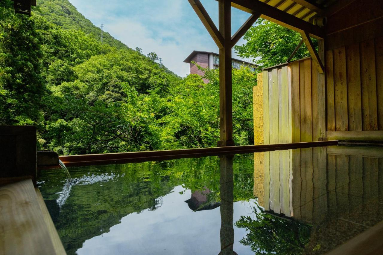 Hotel Yamanakaonsen Ohanami Kyubei Kaga  Esterno foto