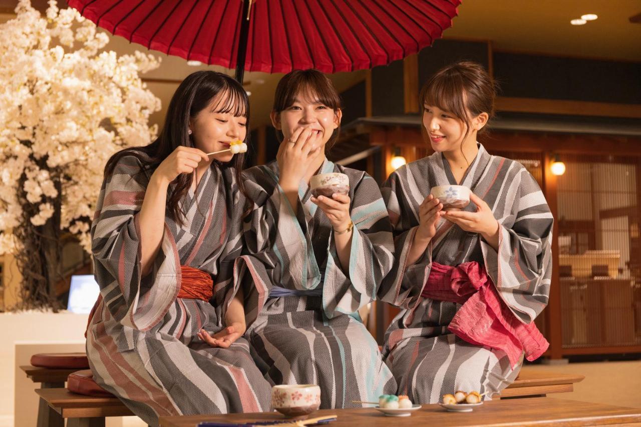 Hotel Yamanakaonsen Ohanami Kyubei Kaga  Esterno foto