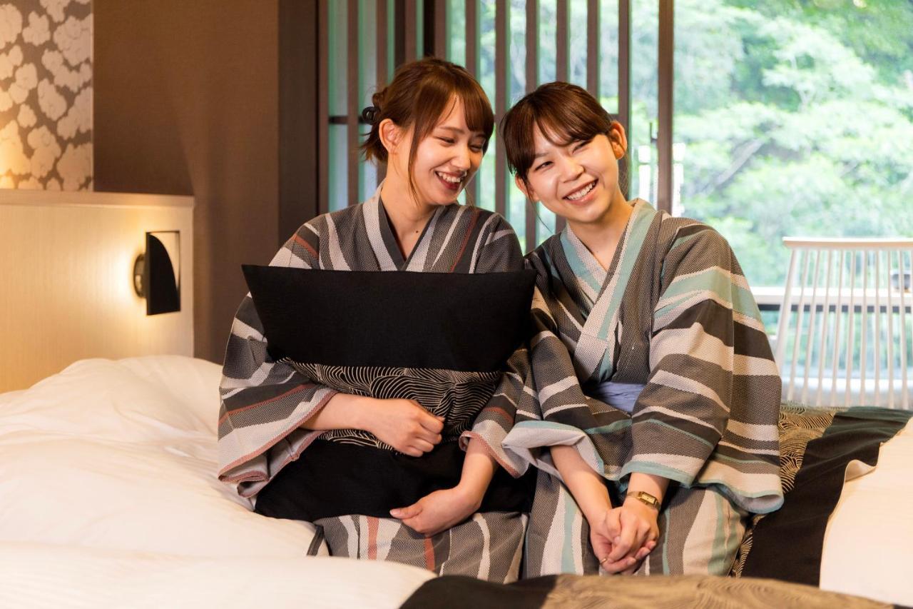 Hotel Yamanakaonsen Ohanami Kyubei Kaga  Esterno foto